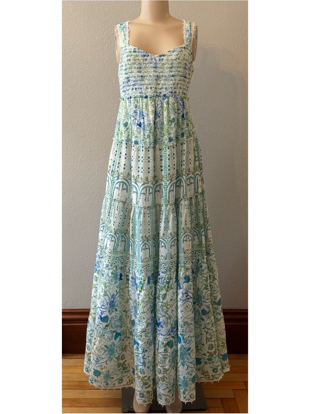 Rococo Sand Elan Floral Tiered Smocked Lace Maxi Dress Sz Small